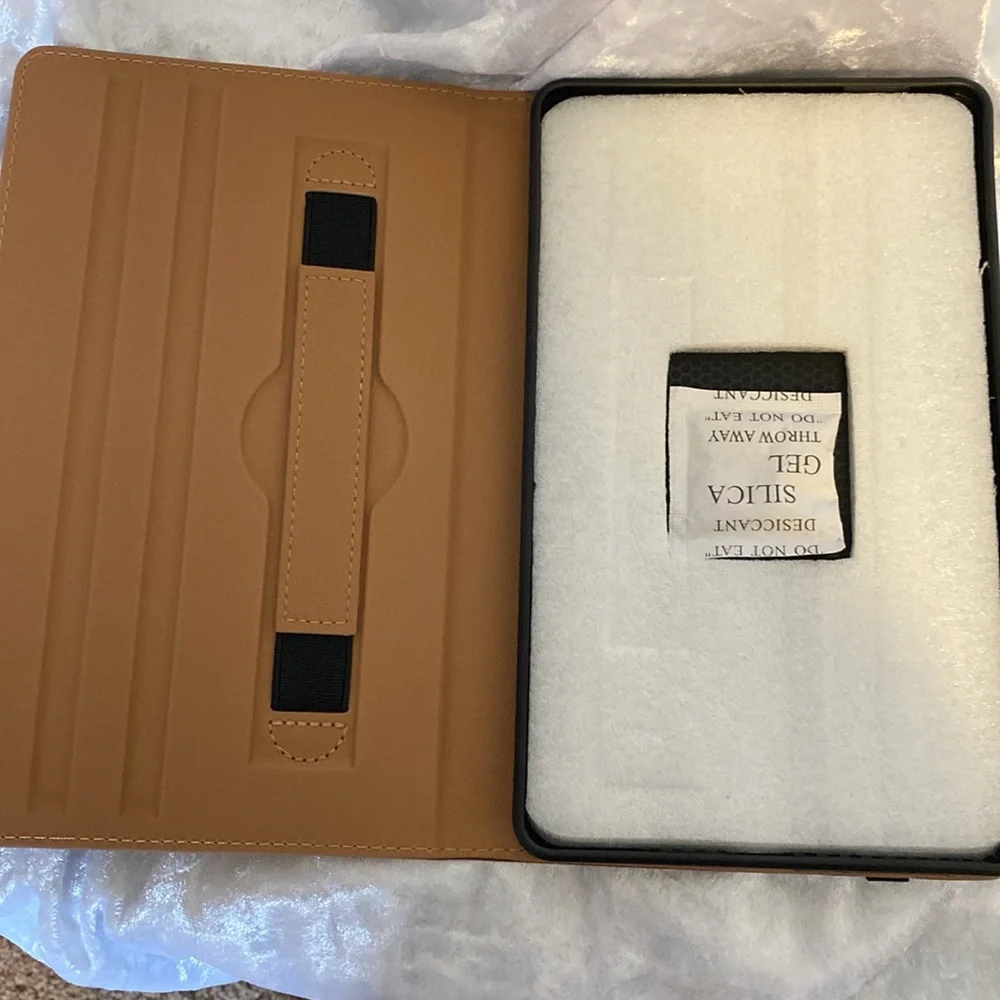 DTTO Brown Leather Tablet Case